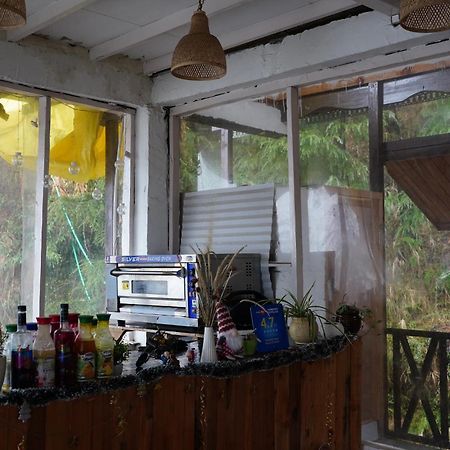 Freebird Nest 2 Stays & Cafe Jibhi Buitenkant foto