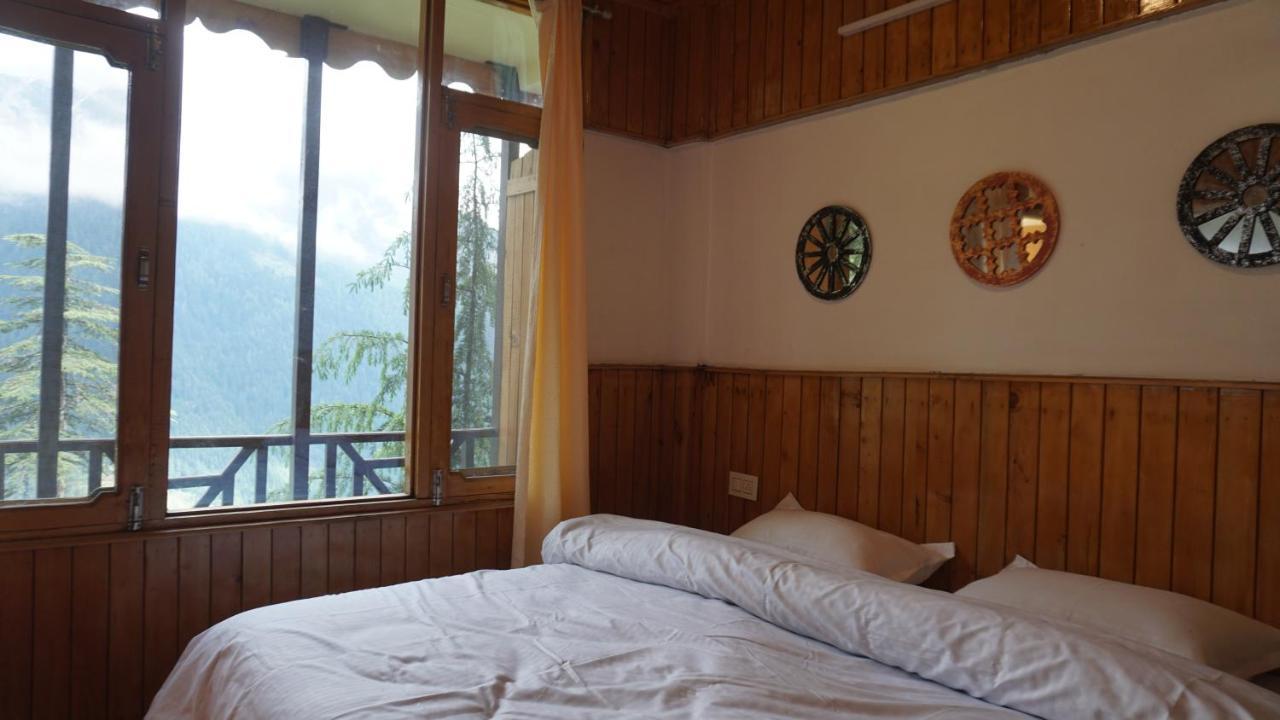 Freebird Nest 2 Stays & Cafe Jibhi Buitenkant foto